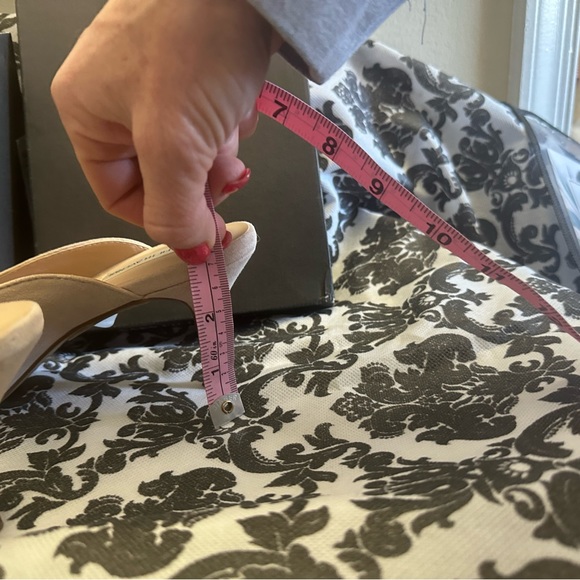 Saks Fifth Avenue Blush Suede Shoes, size 8.5 - Picture 8 of 9